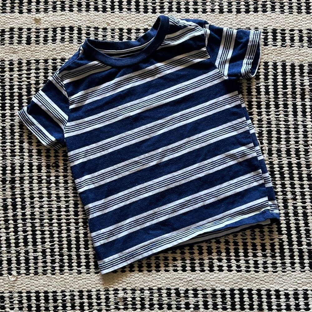 Stitch & stone size 4T Blue & white striped shirt